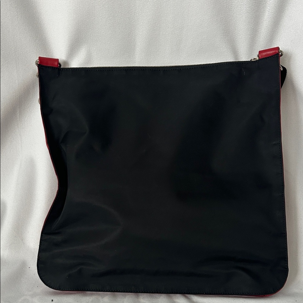 Furla Modern Red Leather Metal Grommets Adjustable Straps Shoulder Bag Purse 🌺🌺 - Picture 2 of 7